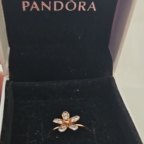 Pandora Daisy Rose Gold Ring Size 7 - Picture 14 of 16